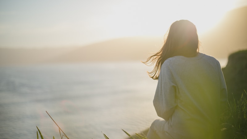 無言でも気にならない女性の特徴とは？自然体で心地よい関係を築ける理由をやさしく解説