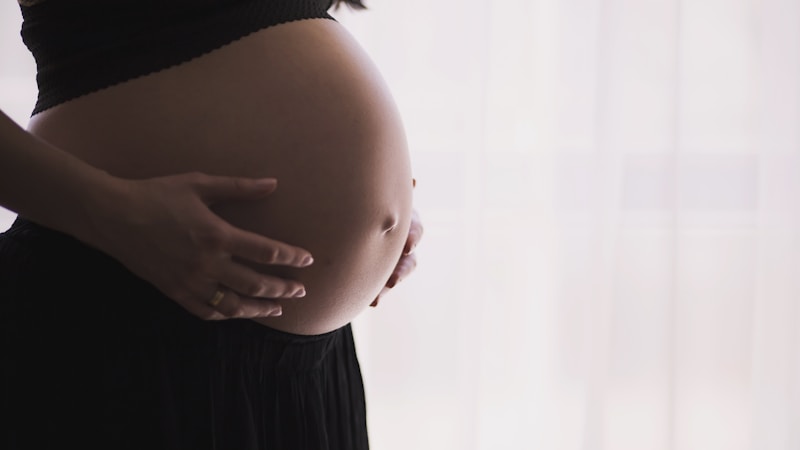 4人目妊娠のスピリチュアルな意味とは？授かる前後に感じやすいサインと心の受け止め方